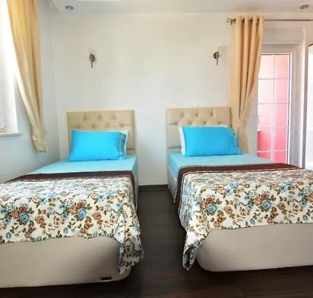 דירה Private With Private Pool באלאק