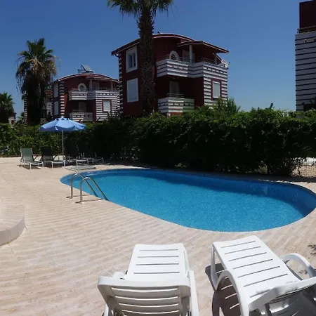 Private With Private Pool באלאק