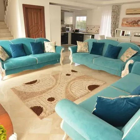 Private With Private Pool * באלאק